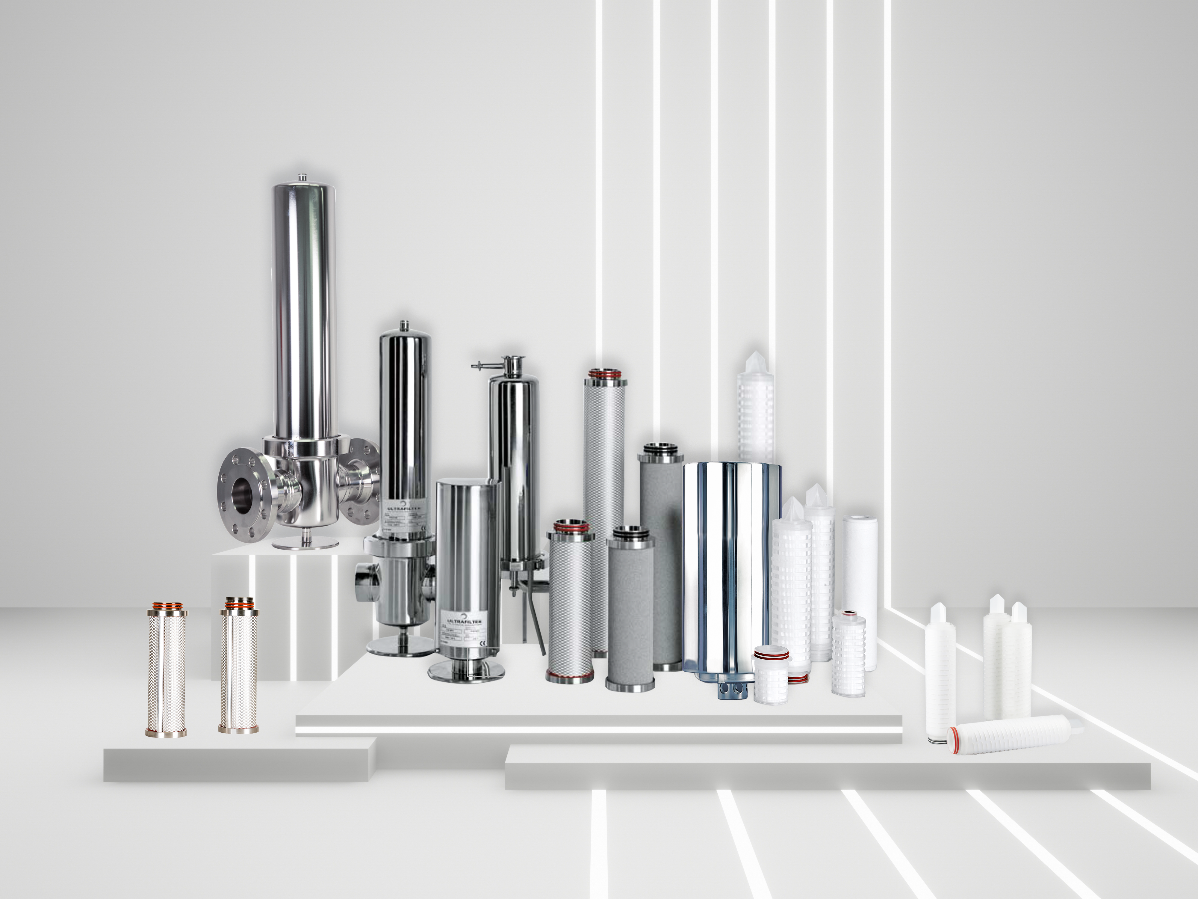 Filter cartridges and filter housings